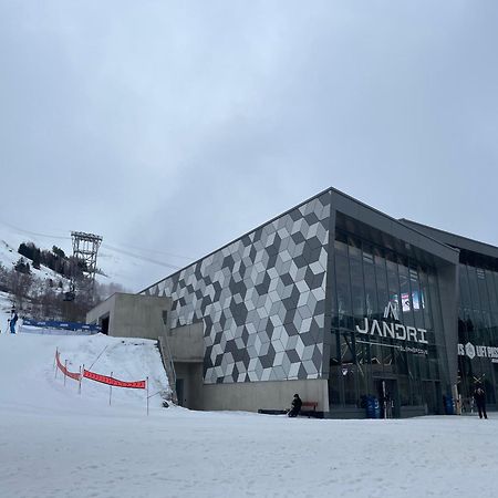 Petit Appartement Labellise Les 2 Alpes Residence Arc En Ciel Telesiege Petite Aiguille Les Deux Alpes Dış mekan fotoğraf